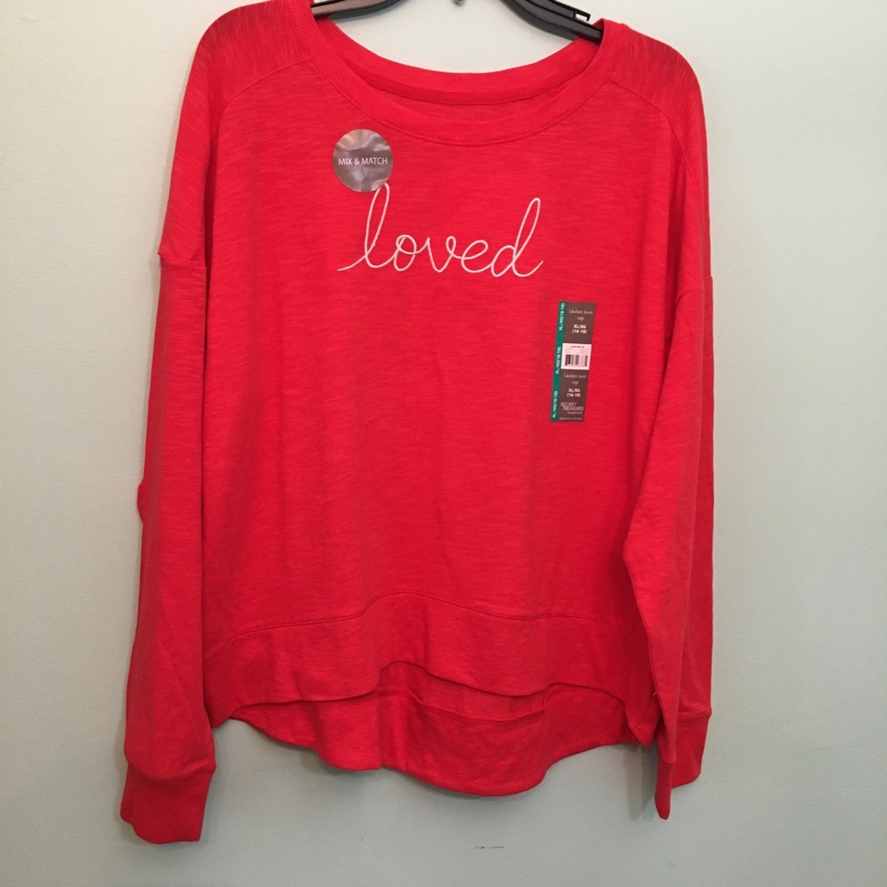 Women’s Secret Treasures Sleepwear Shirt NWT Red